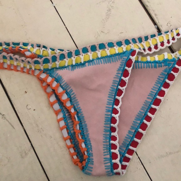 KIINI SIZE M  RARE BIKINI USED CONDITION - Picture 4 of 7